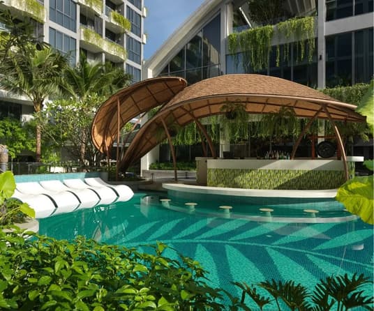 La Green Hotel and Residence