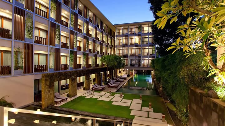 THE HAVEN Bali Seminyak photo 4