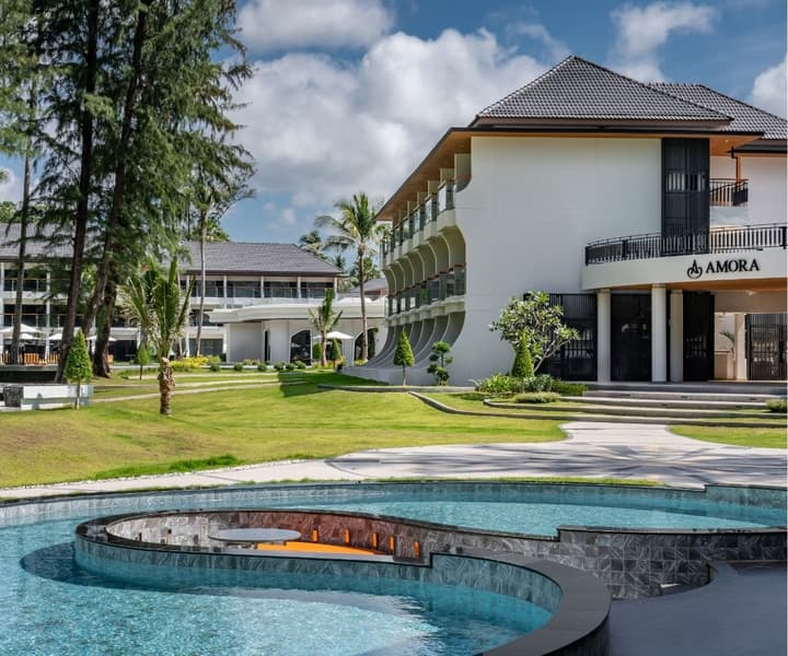 Amora Beach Resort Phuket photo 4