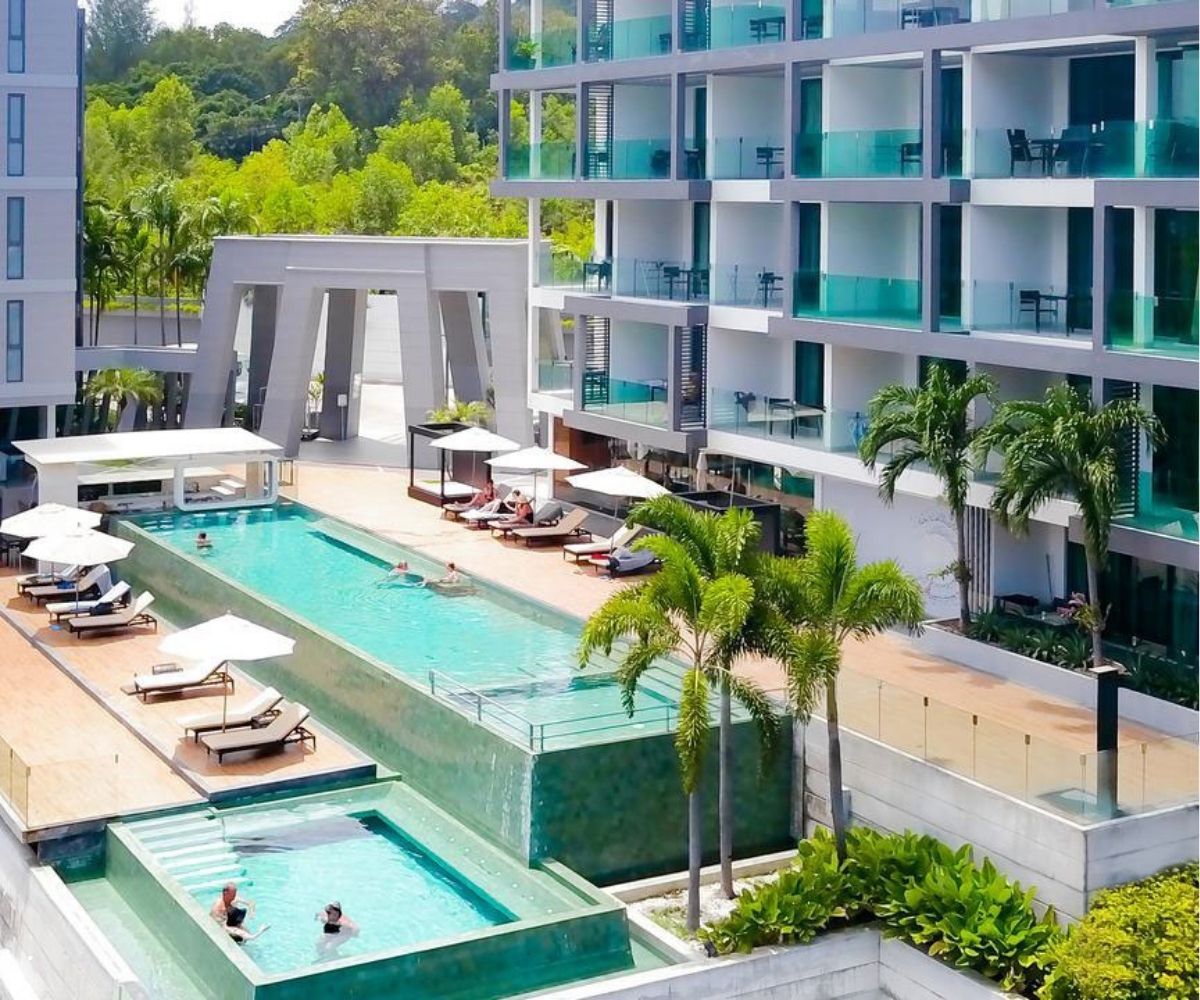 Absolute Twin Sands Resort & Spa