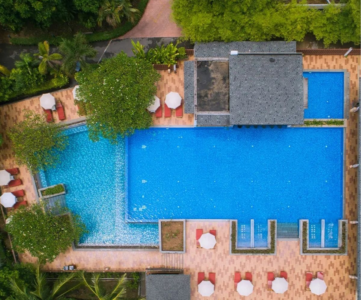Peach Blossom Resort & Pool Villa